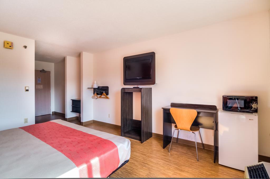 Motel 6 Нормал Экстерьер фото