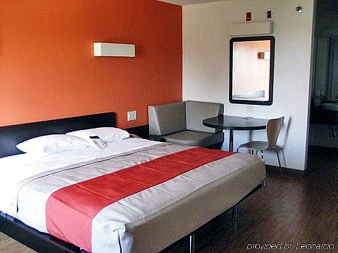 Motel 6 Нормал Экстерьер фото