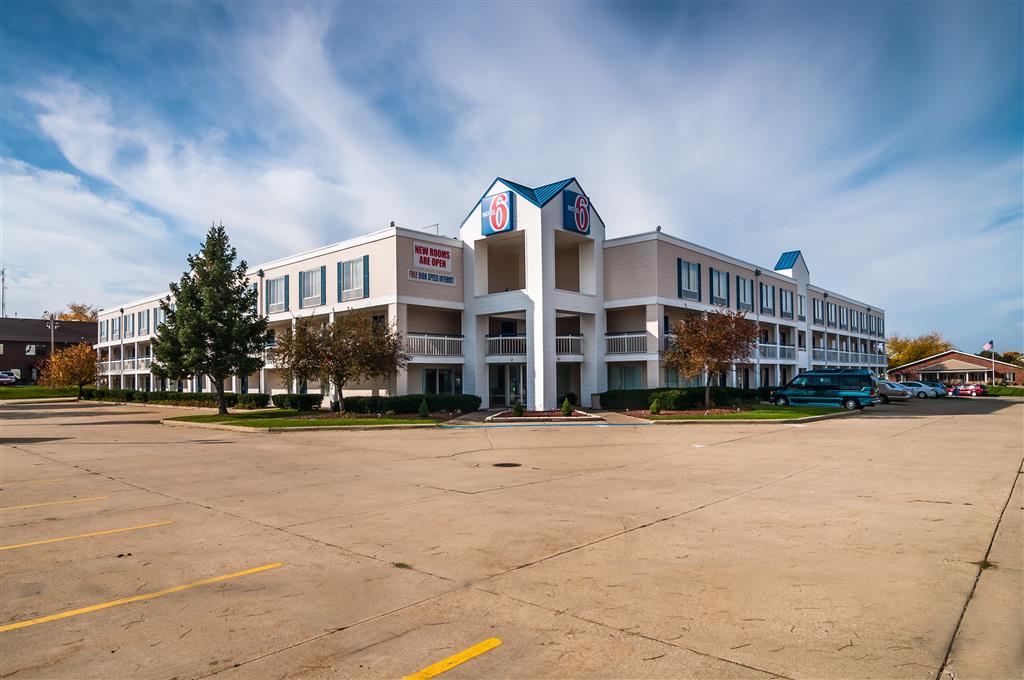 Motel 6 Нормал Экстерьер фото