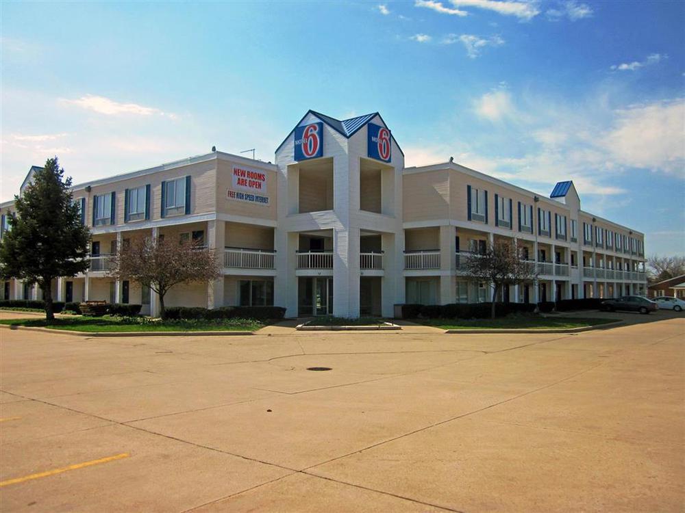 Motel 6 Нормал Экстерьер фото
