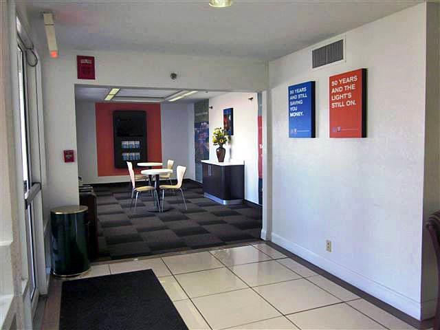 Motel 6 Нормал Интерьер фото